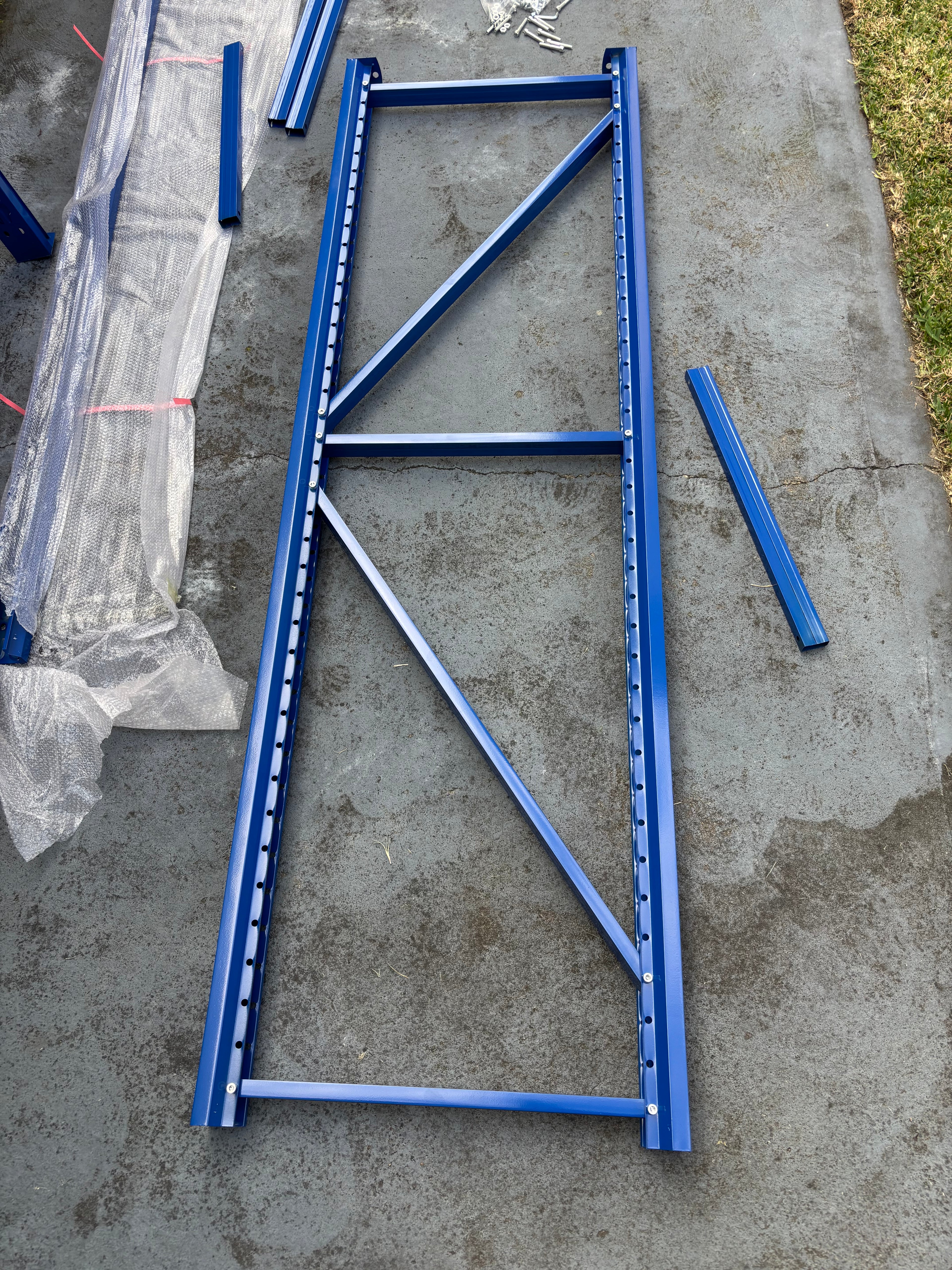 Single Upright Frame | 2m Height | Garage Shelving Upright